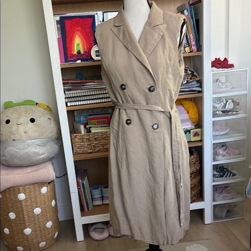 H&M Tan Sheath Dress with Notched Collar